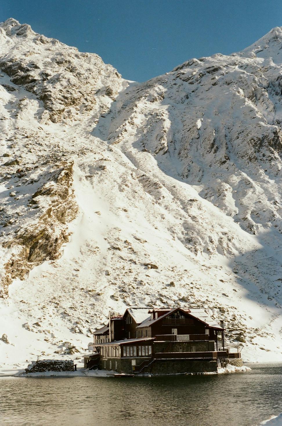 Mountain Ridge Chalet